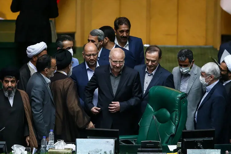 مجلس یازدهم؛ از بلاتکلیفی درونی تا مخالفت با روحانی!