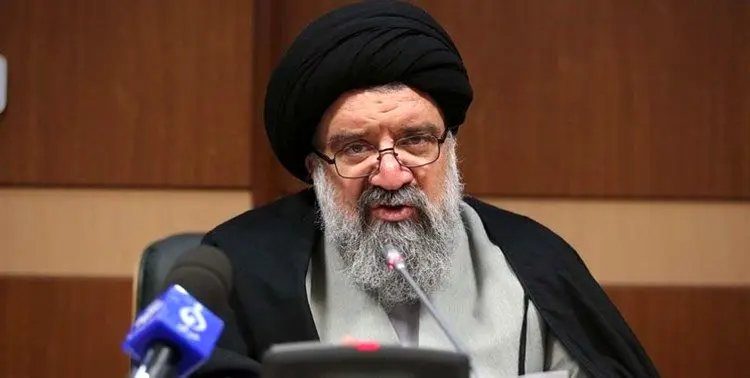 احمد خاتمی نامه به رهبر انقلاب برای استیضاح روحانی را تکذیب کرد