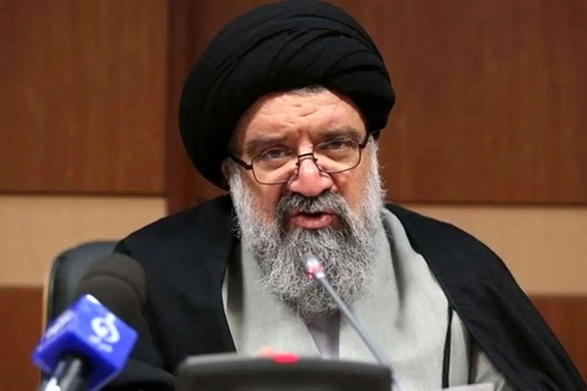 احمد خاتمی نامه به رهبر انقلاب برای استیضاح روحانی را تکذیب کرد