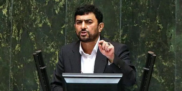 برو دنبال کارت چرا به مجلس آمدی؟!