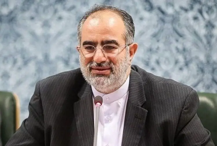 واکنش آشنا به عملکرد مجلس: غرور قربانی گرفت