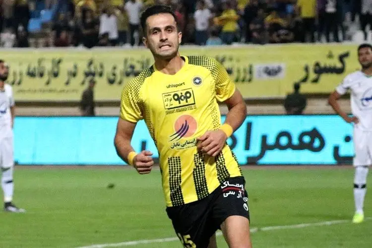 مهاجم سابق استقلال و سپاهان لژیونر شد
