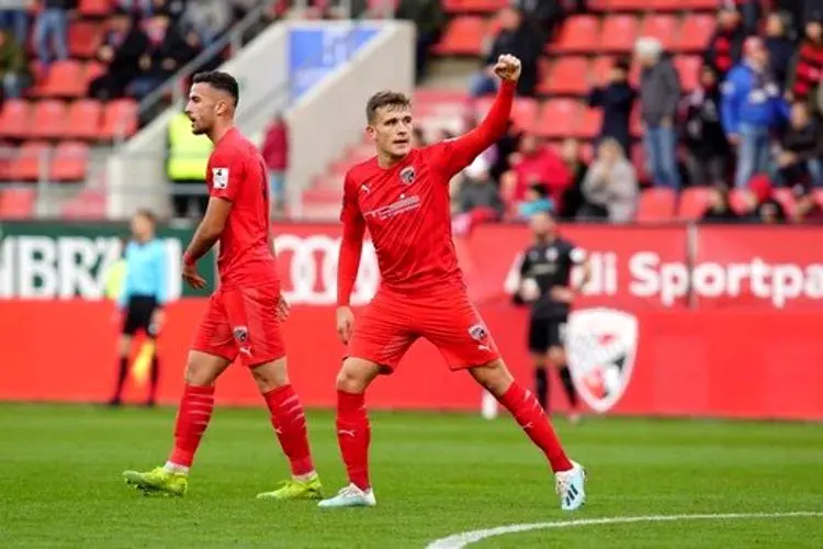 مهاجم دورگه ایرانی-آلمانی در راه پرسپولیس!