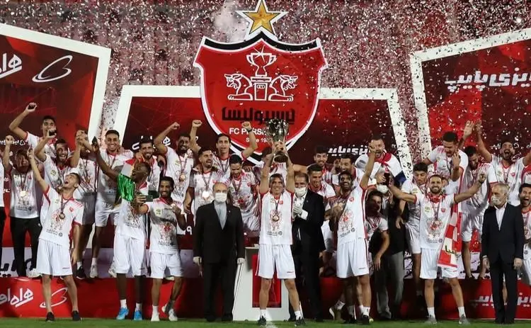 سرانجام یک تیم برای پرسپولیس تونل قهرمانی می‌زند