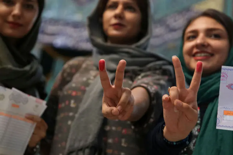 شکاف سیاسی در کشور؛ طرح دوباره "نظام پارلمانی"