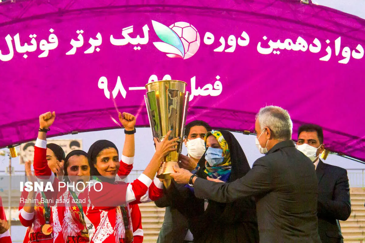 (تصاویر) جشن قهرمانی شهرداری بم در لیگ برتر بانوان