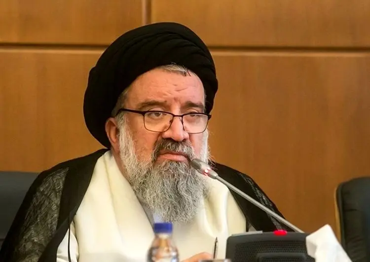 خاتمی: در برابر کسانی که می‌خواهند مجلس عزا را تعطیل کنند می‌ایستیم