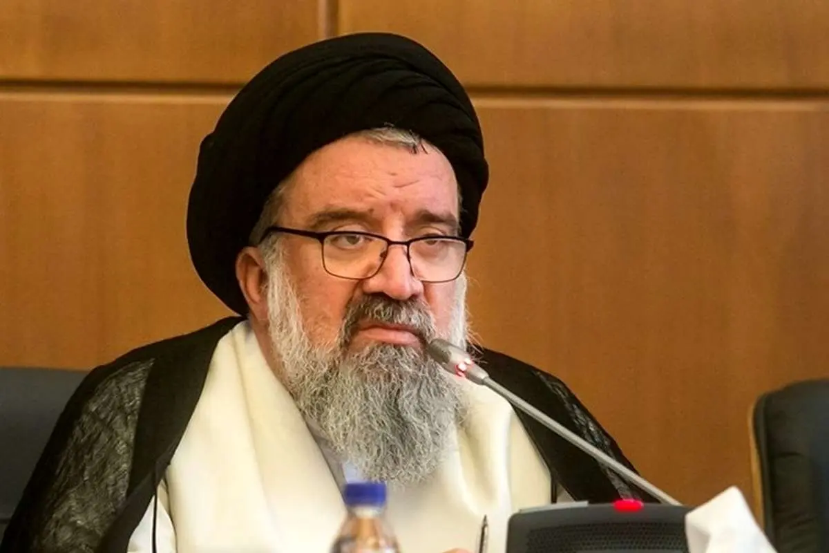 خاتمی: در برابر کسانی که می‌خواهند مجلس عزا را تعطیل کنند می‌ایستیم