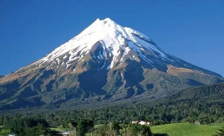 "اطراف روستای ملار وقف شده است نه کوه دماوند"