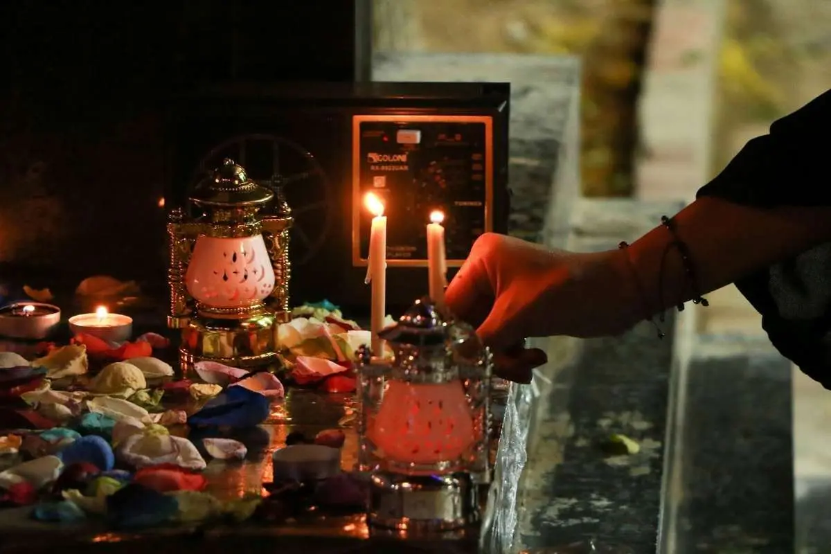 (تصاویر) گرامیداشت یاد شهدای سینما رکس آبادان