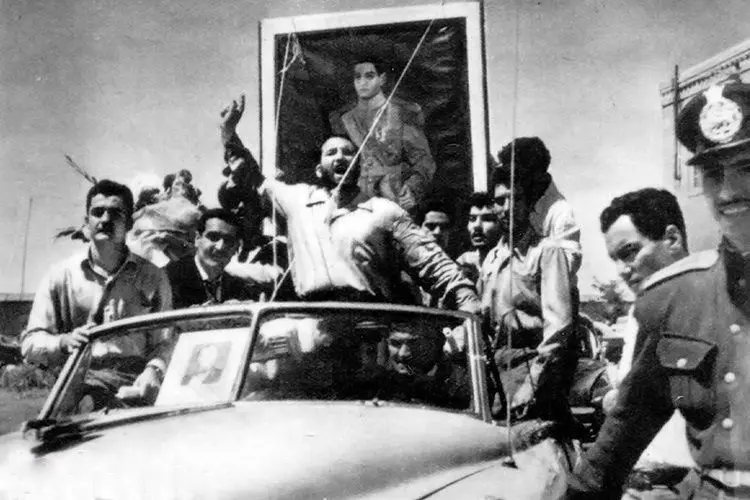 روایت "شعبان بی‌مخ" از روزِ کودتا: تا ظهر زندان بودیم!