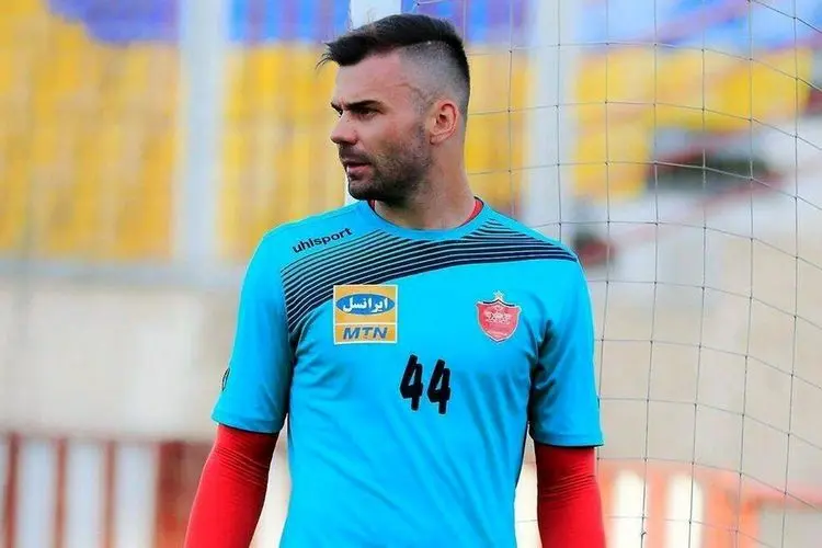 قرارداد ۹٬۴۵۰٬۰۰۰٬۰۰۰ برای دروازه‌بان پرسپولیس!