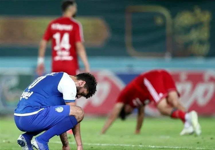 درگیری فیزیکی و شدید چند بازیکن استقلال در فرودگاه مشهد