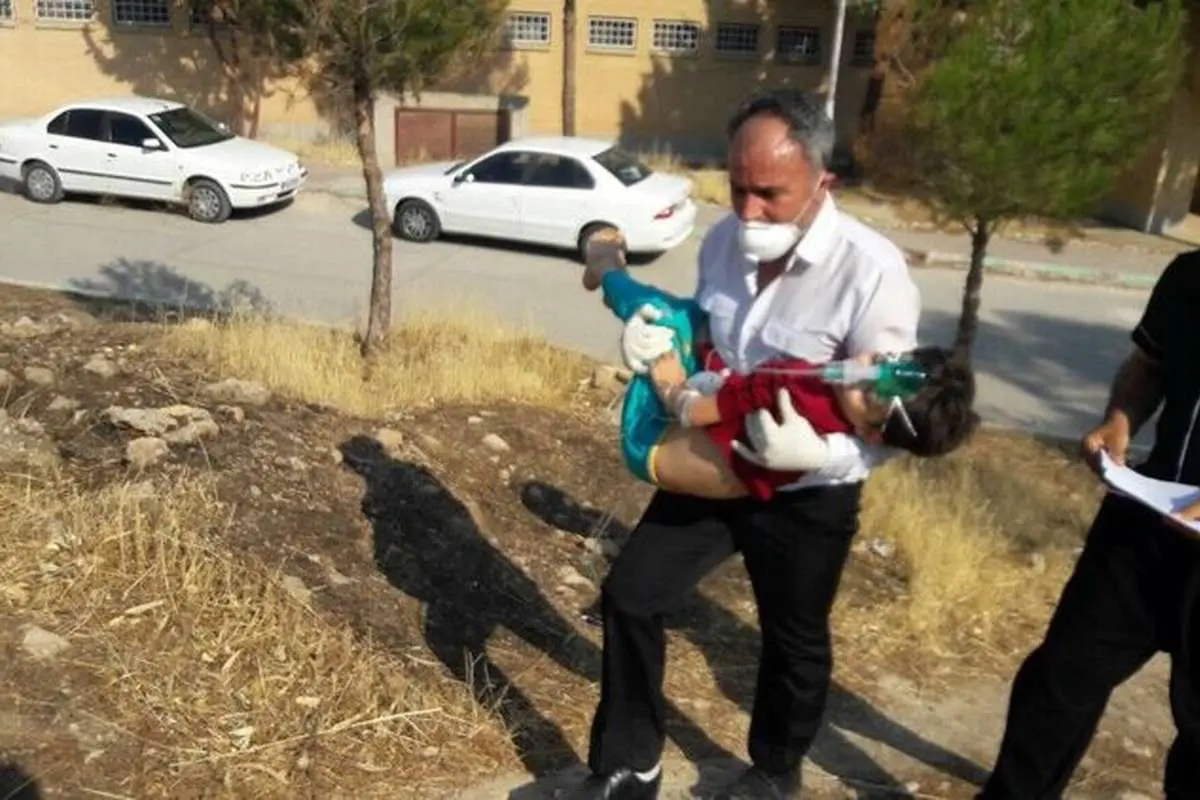 انفجار کپسول شیمیایی در چرداول ۱۰۰ نفر را راهی بیمارستان کرد