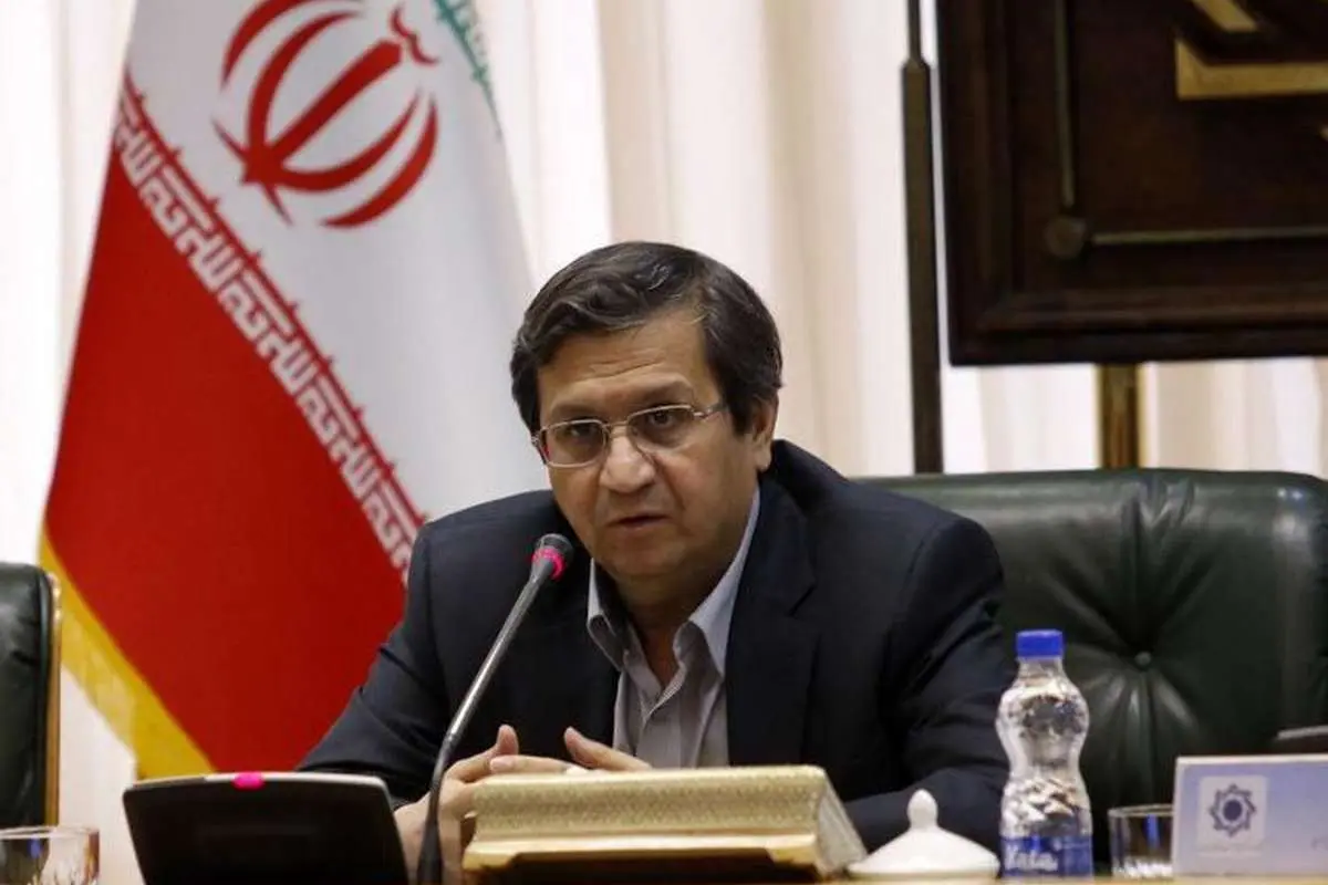همتی: سیاست گذاری نوین پولی را آغاز کردهایم