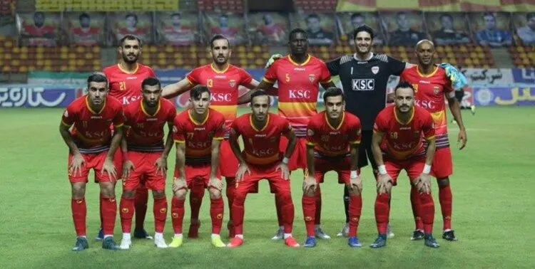دو پنجره نقل و انتقالاتی فولاد بسته شد
