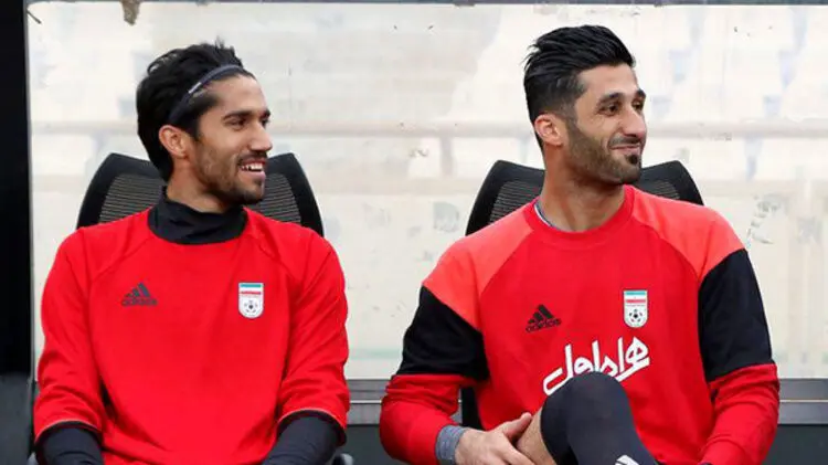 بمب نقل‌و‌انتقالات استقلال در هتل آزادی
