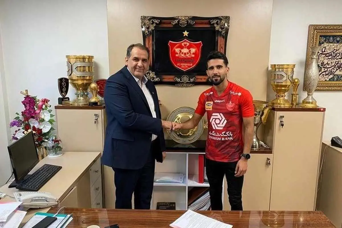 بشار با پرسپولیس تمدید کرد