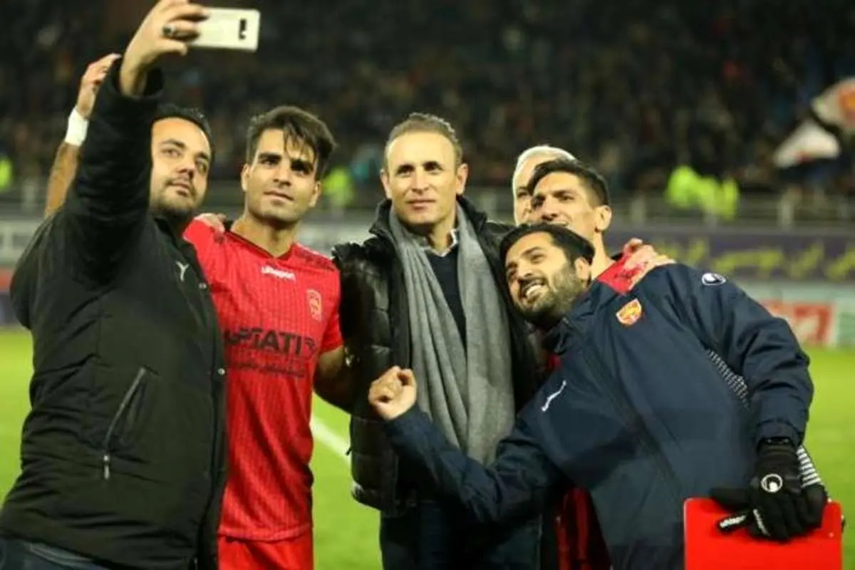 ماجرای عجیب حضور مدافع جدید استقلال در باشگاه پرسپولیس