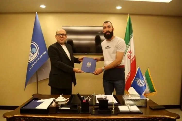 تمدید دو بازیکن با استقلال