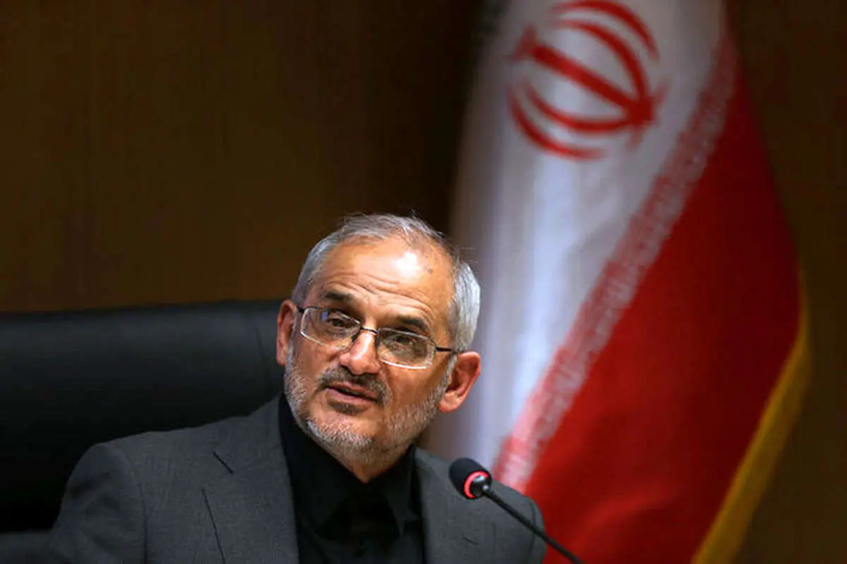 اولیا حضوری یا غیرحضوری بودن آموزشها را انتخاب کنند