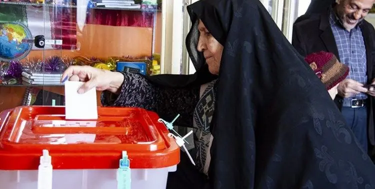 آغاز انتخابات مرحله دوم مجلس در ۱۰ حوزه انتخابیه