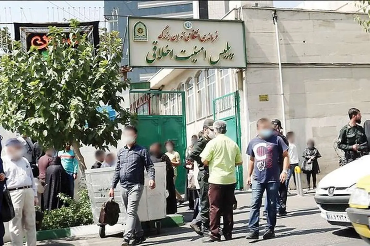 ماجرای پیامک‌های بدحجابی چیست؟