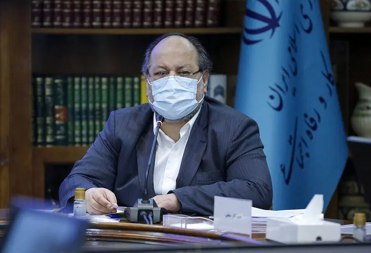 توضیح شریعتمداری درباره همسان‌سازی حقوق بازنشستگان