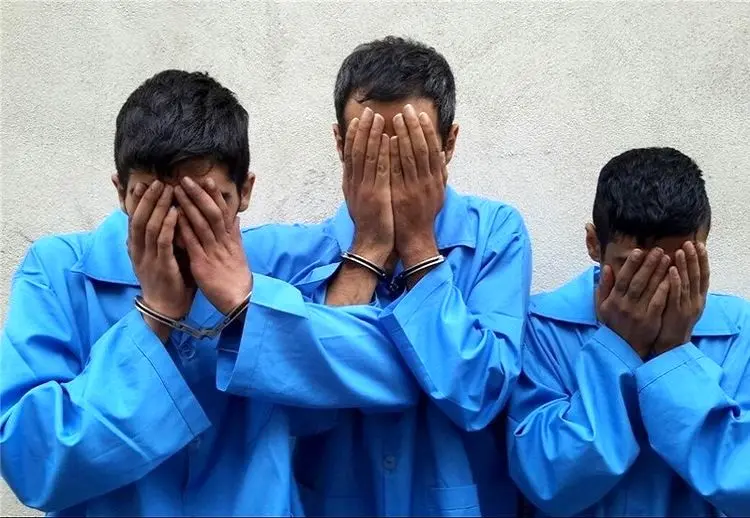 تشکیل باند سرقت از منازل در قهوه‌خانه