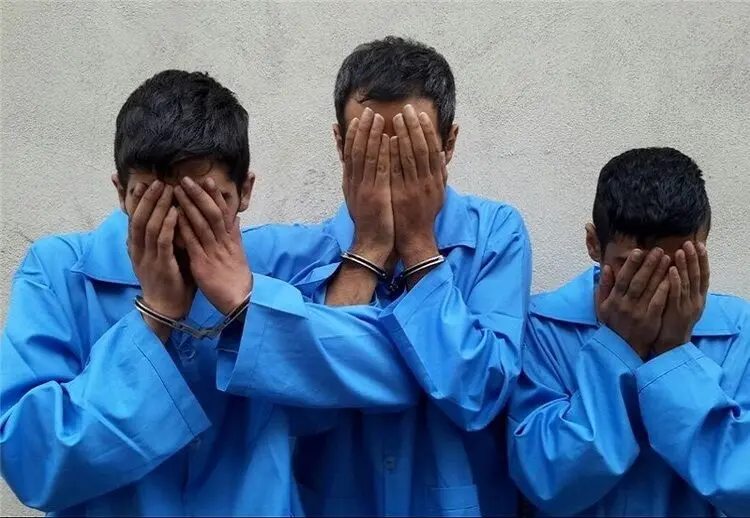 تشکیل باند سرقت از منازل در قهوه‌خانه