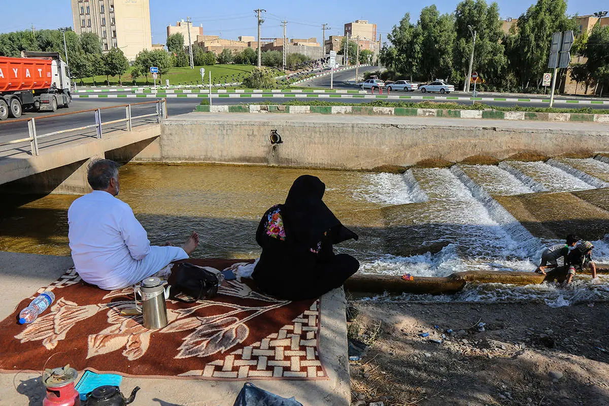 (تصاویر) خوشگذرانی قمیها در روزهای سیاه کرونایی