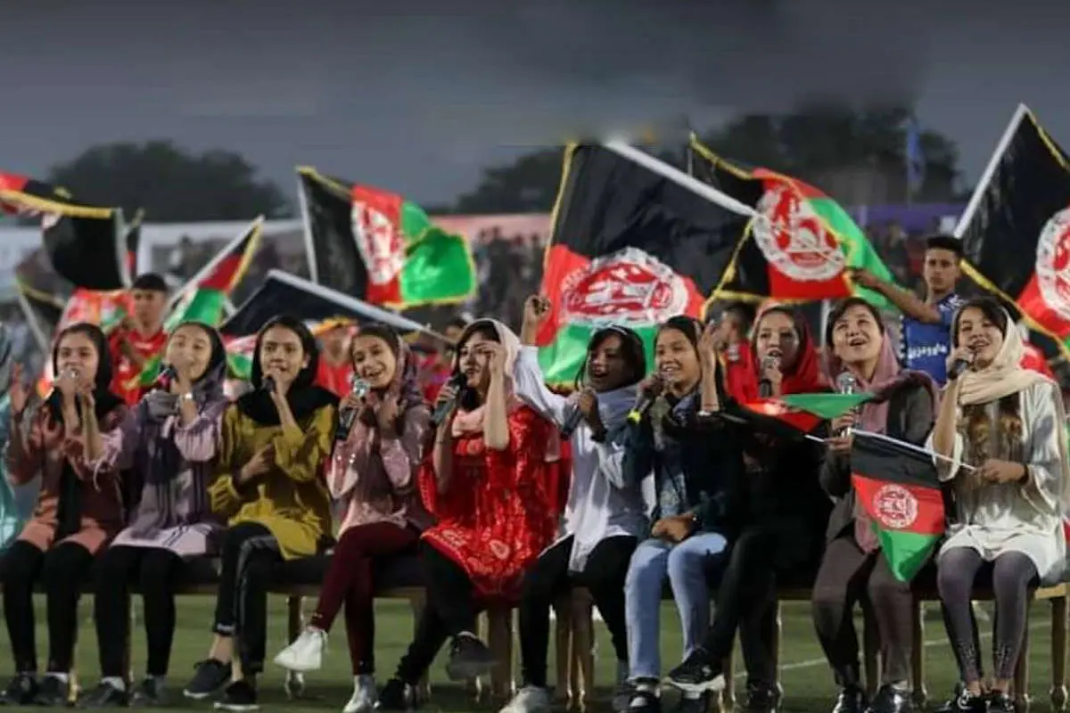 (تصاویر) شور و هیجان در لیگ برتر فوتبال افغانستان