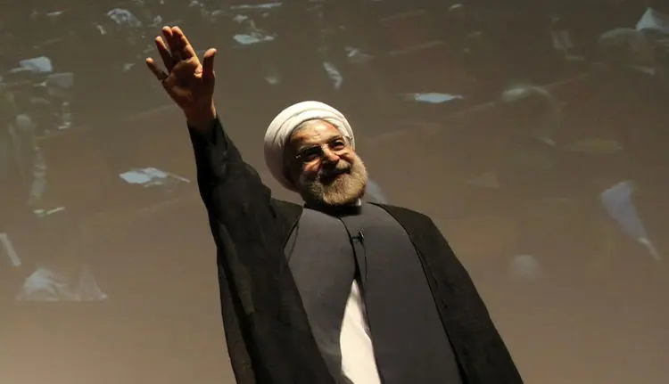 چرا کیهان با استعفای روحانی مخالف است؟