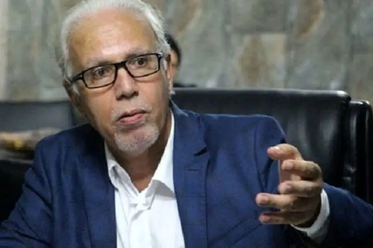چرا پنجره نقل‌وانتقالاتی آن‌ها باز شد؟