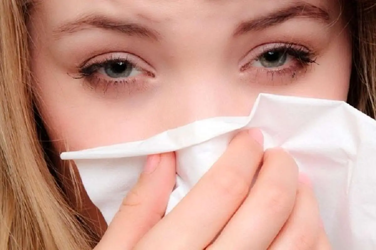 آبریزش بینی؛ علل و راههای درمان آن