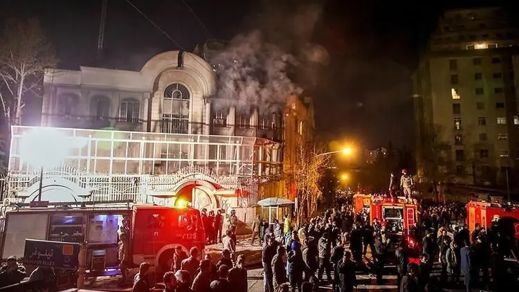 دردسر‌های ادامه‌دار بالارفتن از دیوار سفارت
