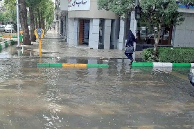 هشدار هواشناسی درباره رگبار و تندباد در ۱۷ استان