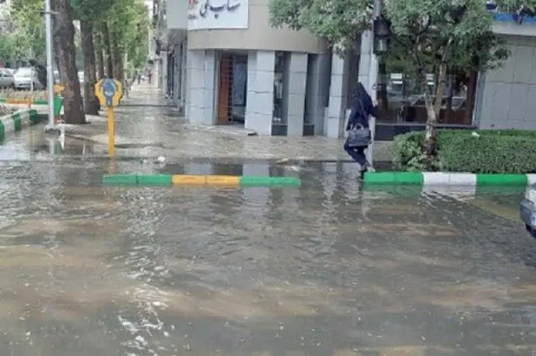 هشدار هواشناسی درباره رگبار و تندباد در ۱۷ استان