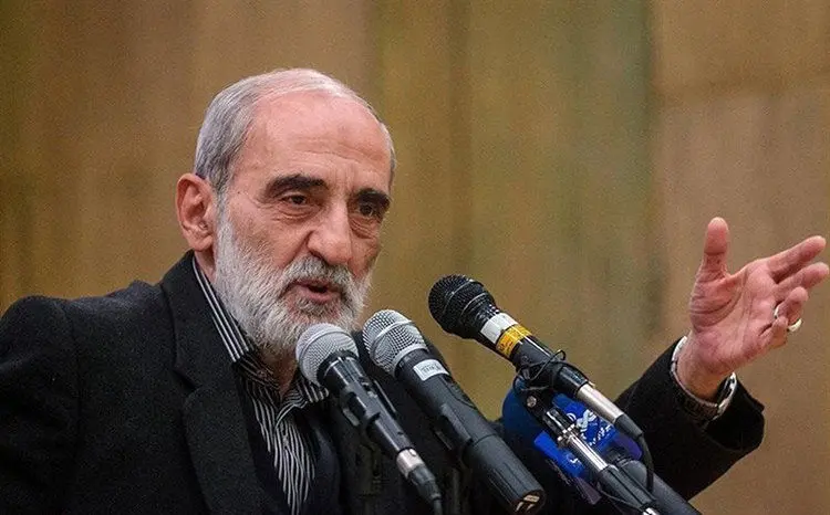پشت‌پرده یادداشت شریعتمداری درباره مواضع آیت‌الله سیستانی