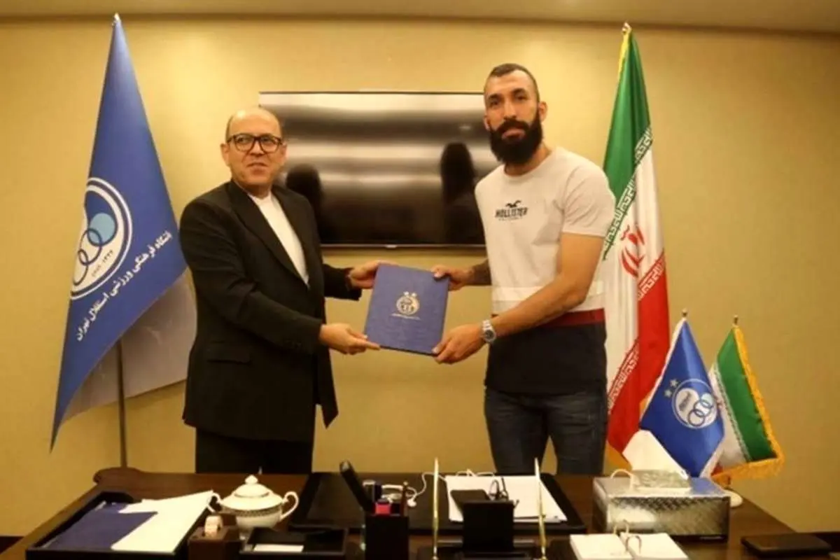 (عکس) چشمی با استقلال تمدید کرد، به تیم قطری پیوست!