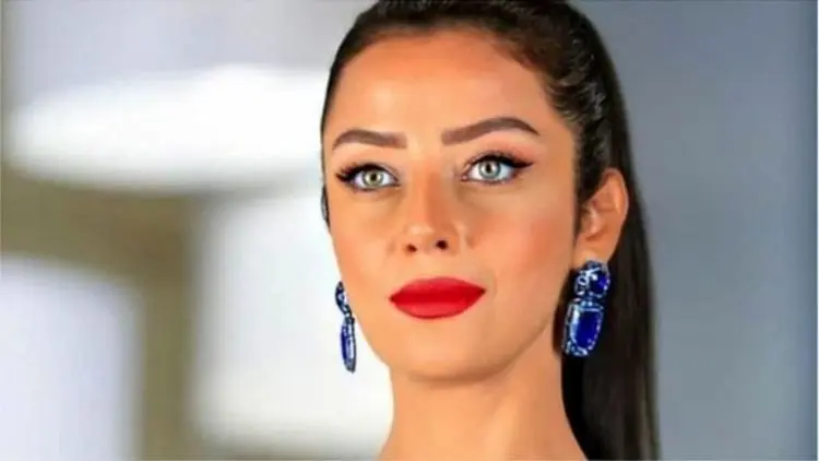 اظهارنظر مجری بی‌حجاب مصر درباره زنان با حجاب جنجالی شد