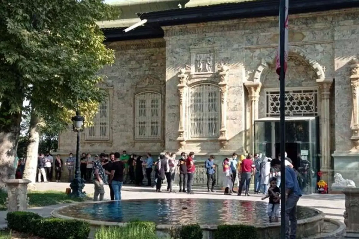 اینجا تجمع آزاد است، راحت باشید!