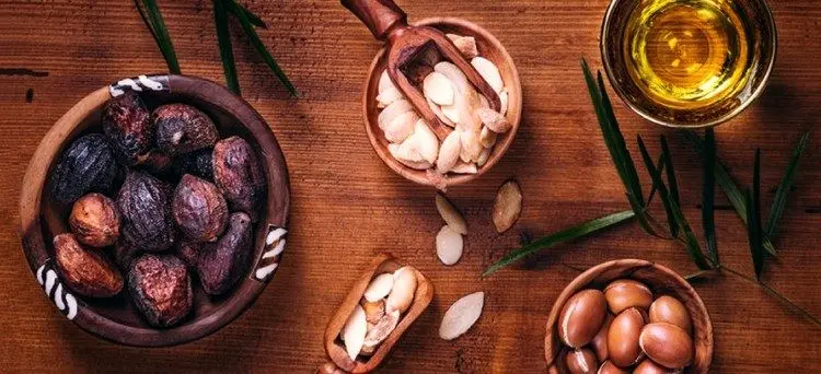 ۱۰ خاصیت شگفت انگیز روغن آرگان
