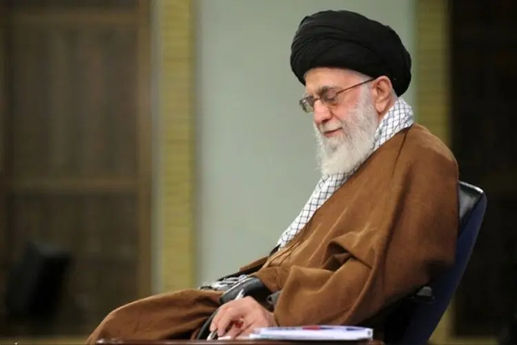 پاسخ رهبر انقلاب به سوال "ازدواج پسر بدون رضایت والدین"