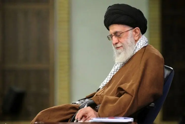 پاسخ رهبر انقلاب به سوال "ازدواج پسر بدون رضایت والدین"