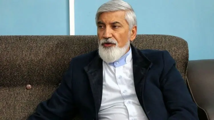 حمیدرضا ترقی: محمود احمدی نژاد منحرف شد