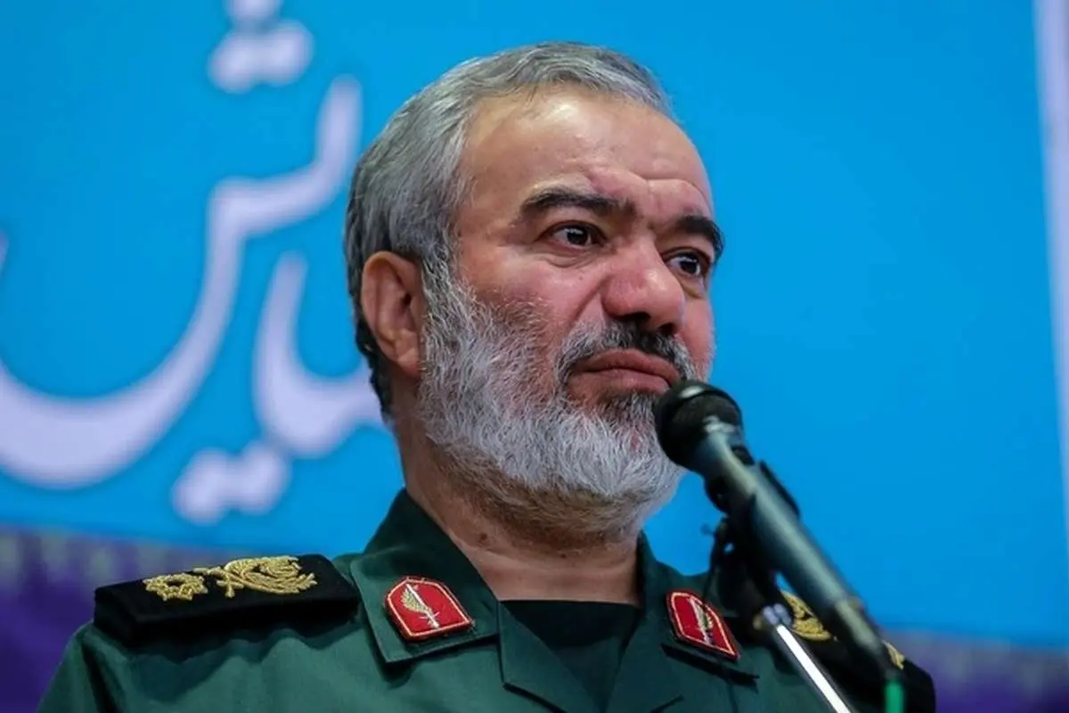 فدوی: بهتر است آمریکا به خلیج فارس بیایند تا در دسترس ما باشند