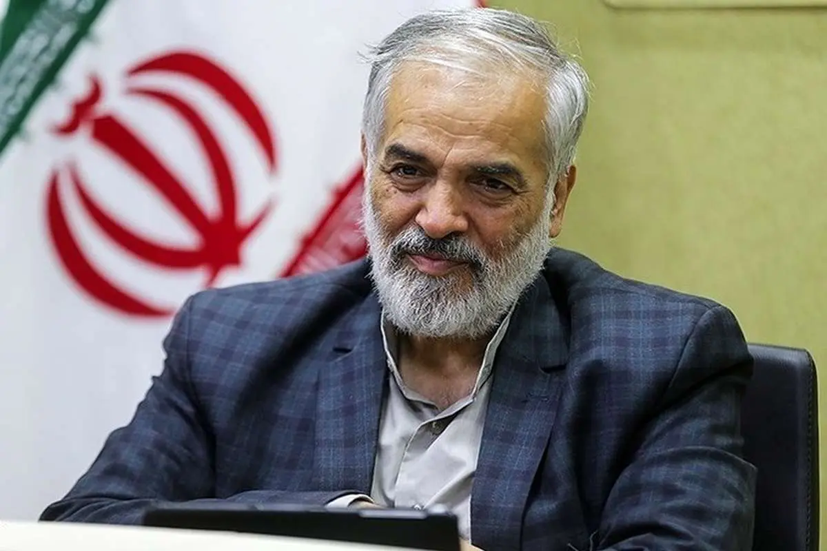 پیشنهاد یک فعال سیاسی اصولگرا: روحانی مثل بنیصدر عزل شود