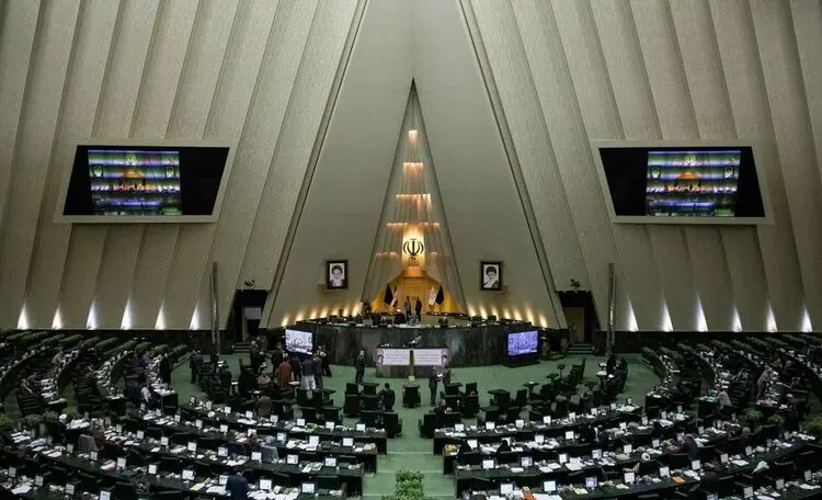 پس لرزه‌های توهین به روحانی از تریبون مجلس