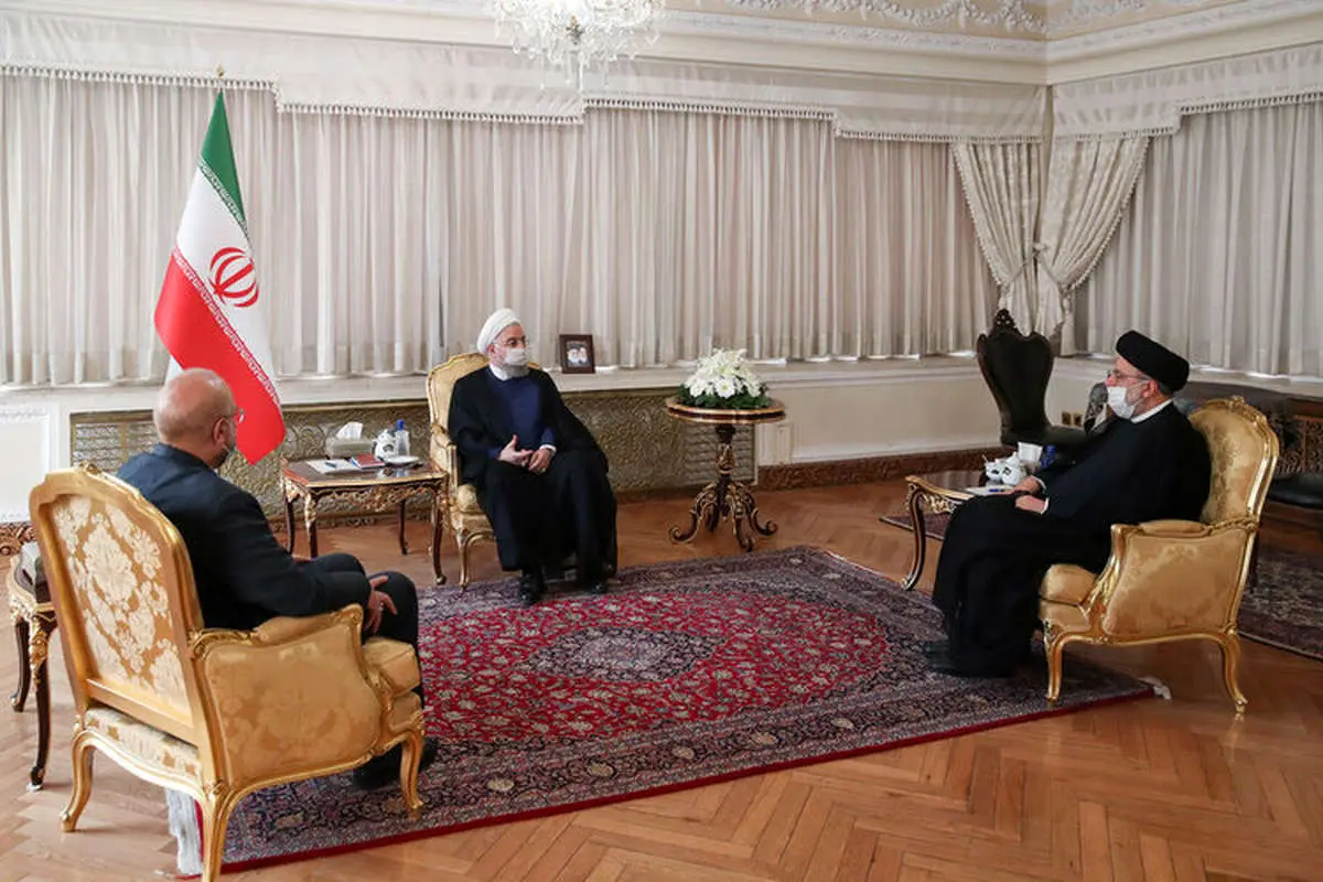 اصل و حاشیه لغو جلسه سران قوا